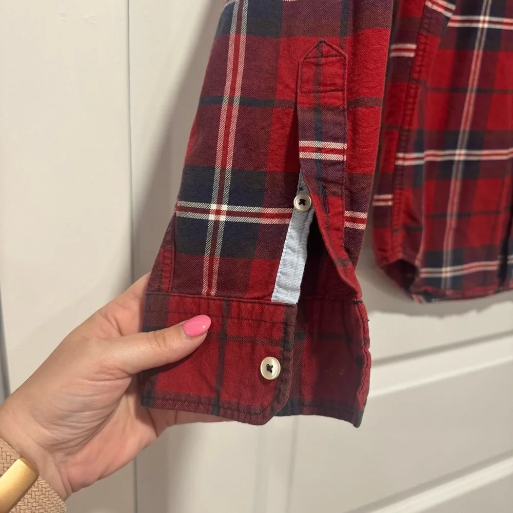 American Eagle Outfitters Red Plaid Shirt - Picture 5 of 8